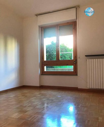 Trilocale con doppi servizi, giardino e box Torre Boldone