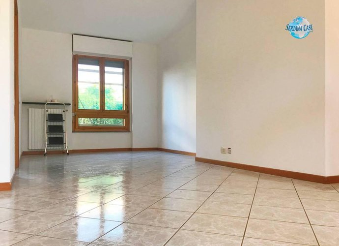 Trilocale con doppi servizi, giardino e box Torre Boldone