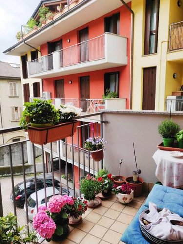 Grazioso bilocale con box, comodamente servito da ascensore Gazzaniga