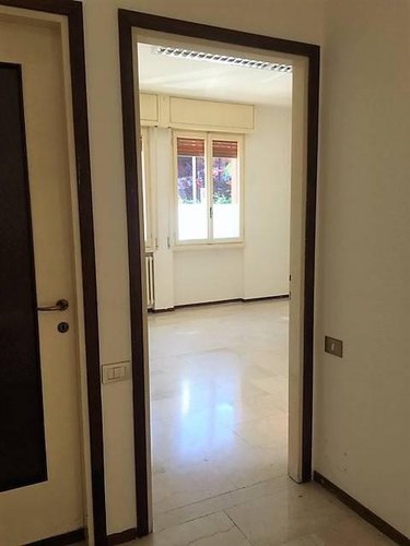 Via Divisione Tridentina ufficio 130 mq Bergamo