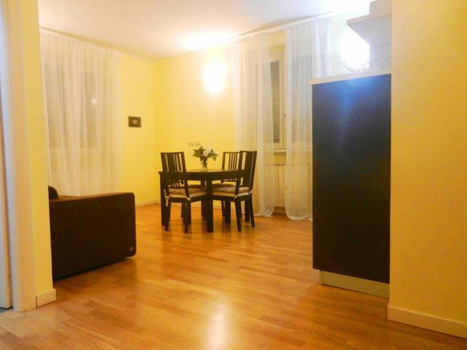 Grazioso bilocale completamente arredato, possibilità box! Nembro