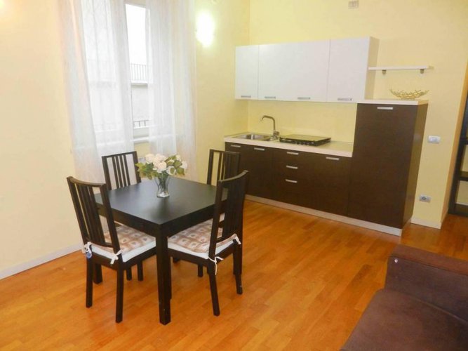 Grazioso bilocale completamente arredato, possibilità box! Nembro