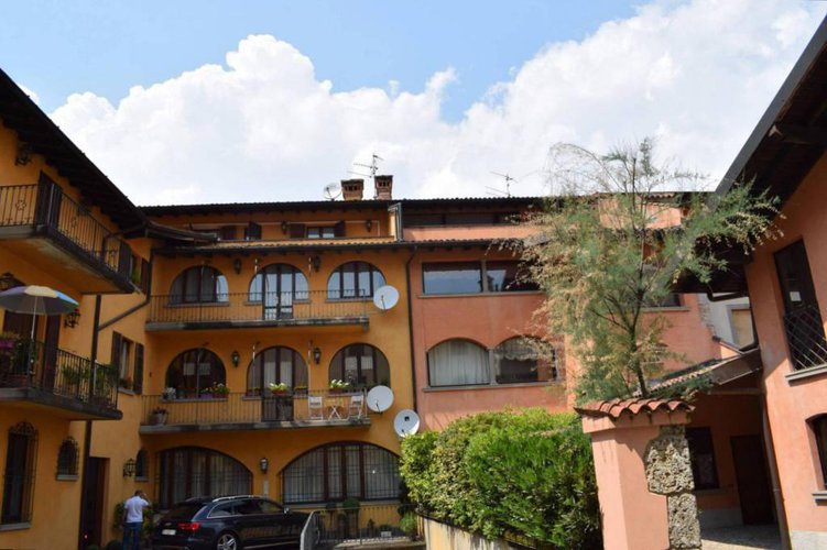 Grande trilocale con doppi servizi, ultimo piano! Leffe