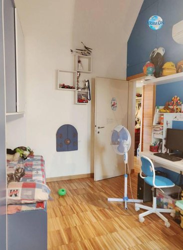 Trilocale finemente ristrutturato, terrazzo vivibile e box Nembro