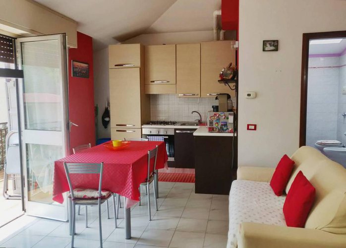 Graziosi bilocale arredato completo di cantina Albino