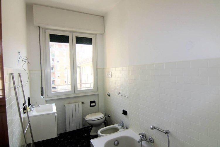 Santa Caterina bilocale piano alto con ascensore Bergamo