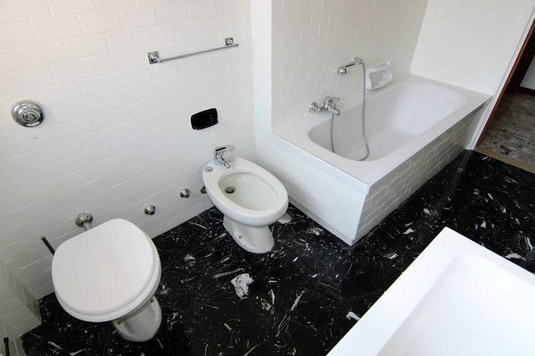 Santa Caterina bilocale piano alto con ascensore Bergamo