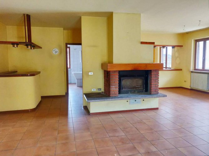 Quadrilocale di 160mq con terrazza vivibile Cene