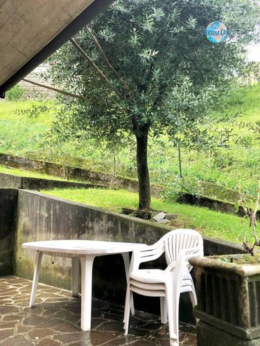 Graziosa villa singola con giardino e terreno di proprietà Pradalunga