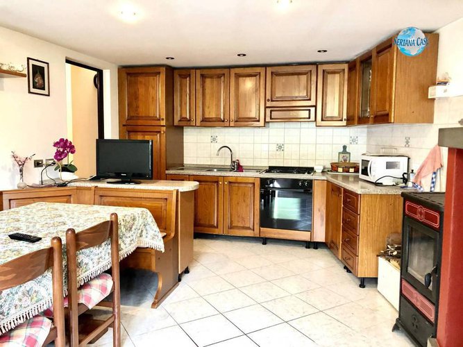 Graziosa villa singola con giardino e terreno di proprietà Pradalunga