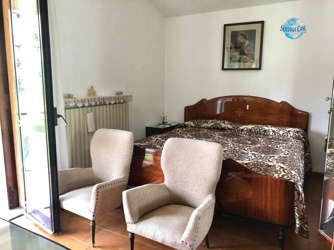 Graziosa villa singola con giardino e terreno di proprietà Pradalunga