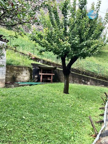 Graziosa villa singola con giardino e terreno di proprietà Pradalunga