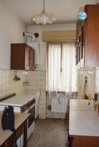 Trilocale di 85 ma con box e cantina, da ristrutturare Torre Boldone