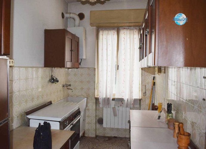 Trilocale di 85 ma con box e cantina, da ristrutturare Torre Boldone