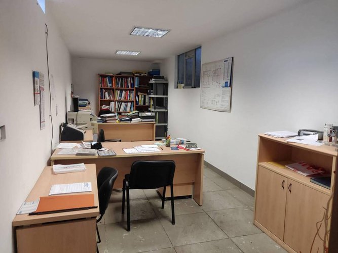 Magazzino + ufficio, prezzo interessante Ranica
