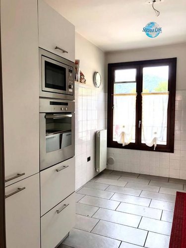 Trilocale con introvabile terrazza vivibile e box doppio Alzano Lombardo