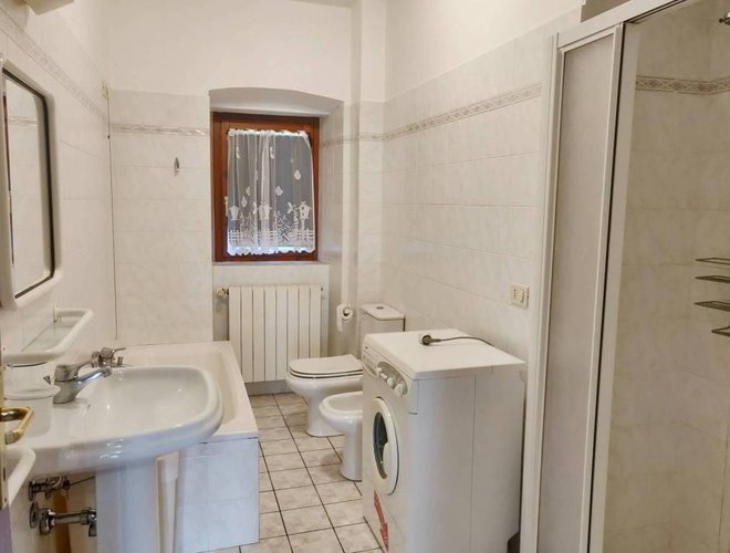 Trilocale con doppi servizi, abitabile subito Albino