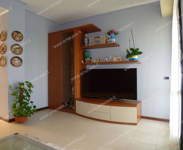 Bellissimo 3 locali + servizi, cantina (ev. box)