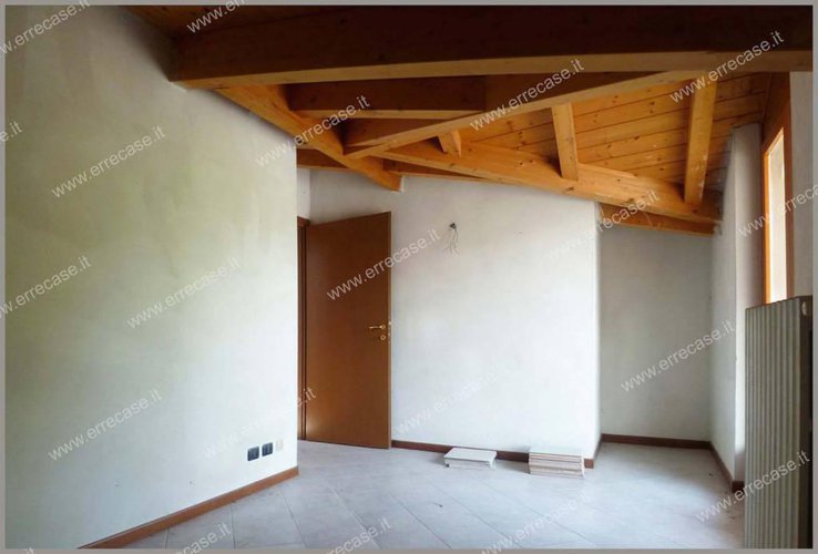 Ampio appartamento in Villa di 5 Locali... Capriate San Gervasio