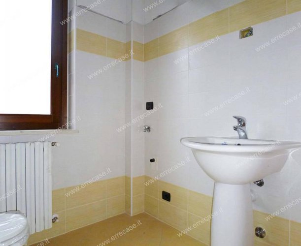 Nuovo 3 Locali con cucina abitabile, doppi servizi e box! Boltiere