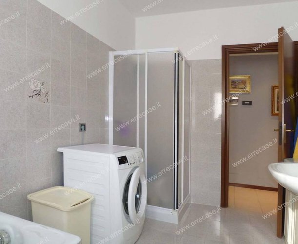 bellissimo 3 locali + servizi, cantina (ev.box) Brembate