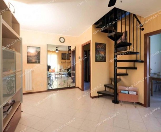 Appartamento + Mansarda... Capriate San Gervasio