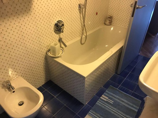 AMPIO QUADRILOCALE CON TERRAZZO DI MQ. 50 Alzano Lombardo