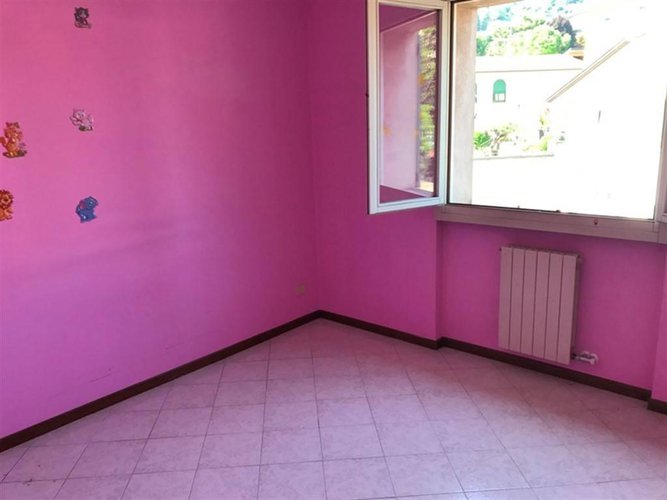 TRILOCALE VUOTO Alzano Lombardo