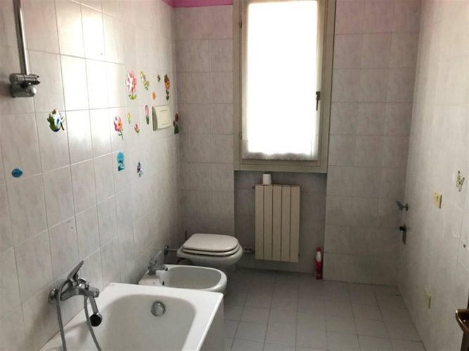 TRILOCALE VUOTO Alzano Lombardo