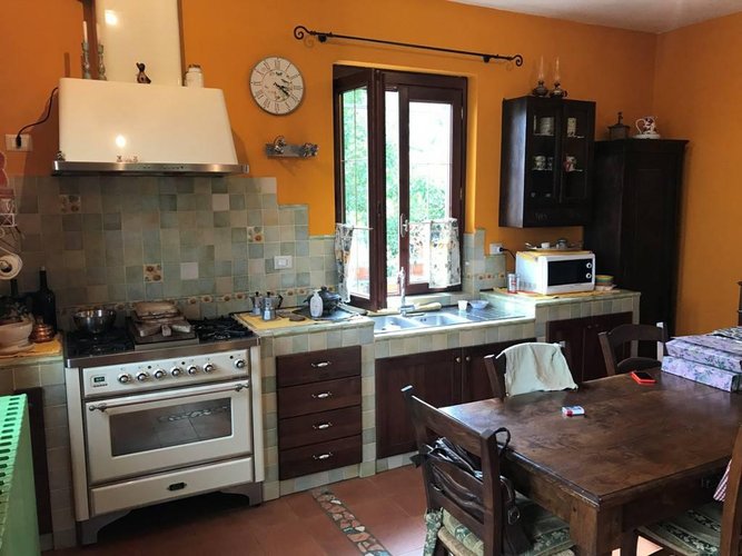 VILLA SINGOLA con 900 mq. di giardino Alzano Lombardo