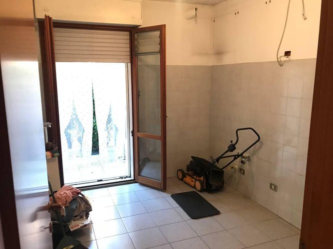 TRILOCALE CON AMPIO GIARDINO E TAVERNA Torre Boldone