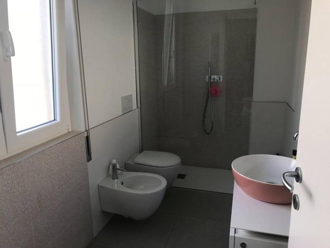 TRILOCALE COMPLETAMENTE RIMESSO A NUOVO Alzano Lombardo