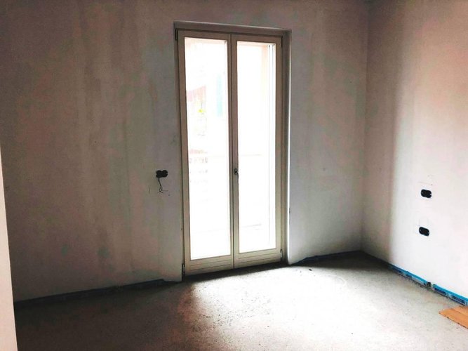 TRILOCALE NUOVO, DOPPI SERVIZI, TERRAZZA VIVIBILE Bergamo