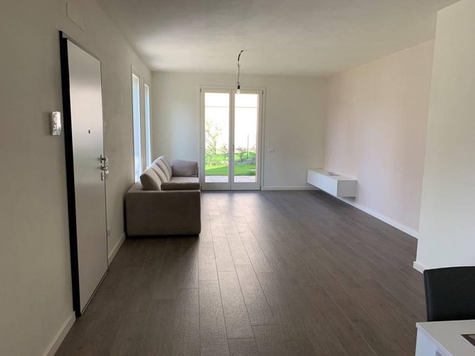 Quadrilocale indipendente con giardino Alzano Lombardo