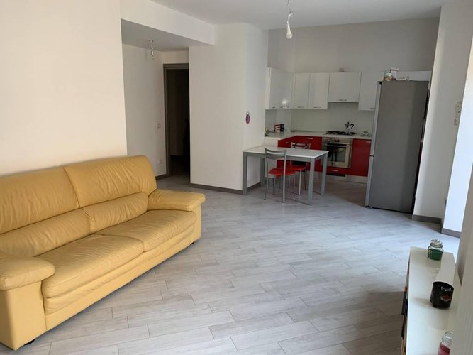 TRILOCALE PIENO CENTRO AL PIANO TERRA Nembro