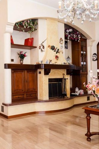 VILLA SINGOLA SUDDIVISA IN DUE ABITAZIONI Torre Boldone