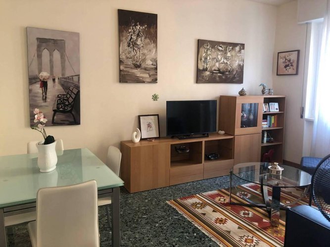 TRILOCALE COMPLETAMENTE RISTRUTTURATO CON BALCONI E CANTINA