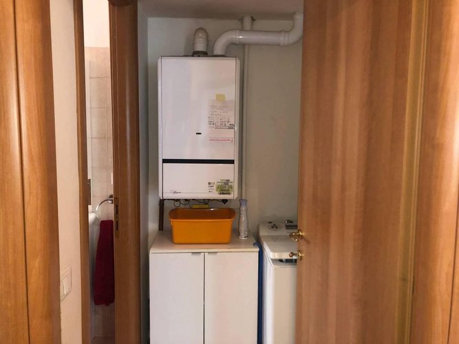 TRILOCALE COMPLETAMENTE RISTRUTTURATO CON BALCONI E CANTINA Bergamo
