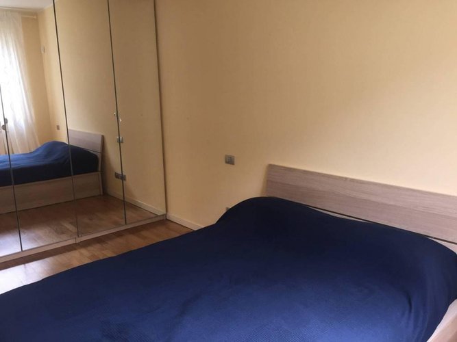 Signorile bilocale con box Nembro