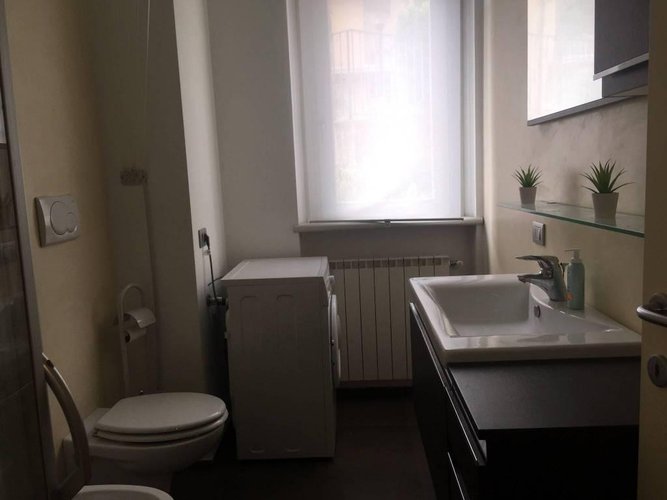 Signorile bilocale con box Nembro