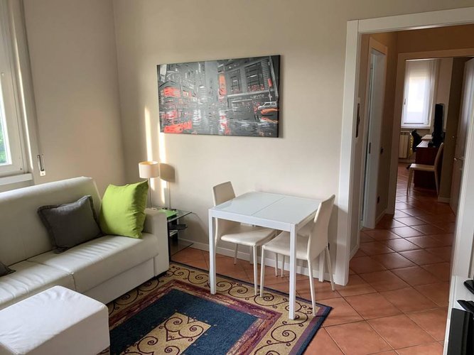 BILOCALE CON BOX E CANTINA Bergamo