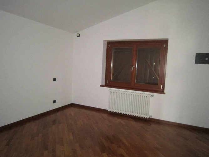 NEMBRO VILLA BIFAMILIARE Nembro