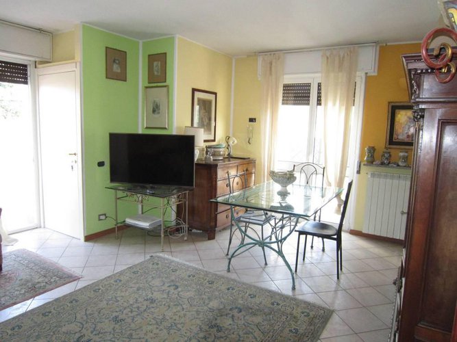 VILLA DI SERIO ATTICO Villa di Serio