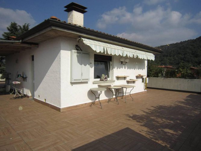 VILLA DI SERIO ATTICO Villa di Serio