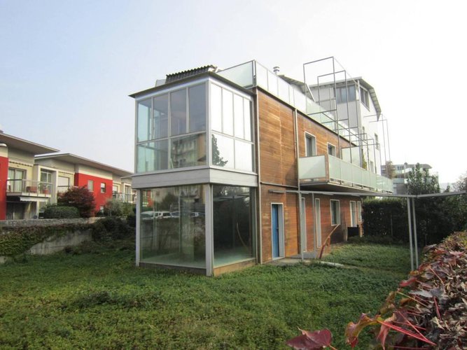 ALZANO NUOVA VILLA CON 350 MQ DI GIARDINO Alzano Lombardo