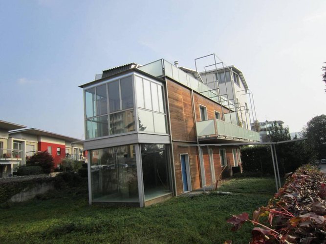 ALZANO NUOVA VILLA CON 350 MQ DI GIARDINO Alzano Lombardo