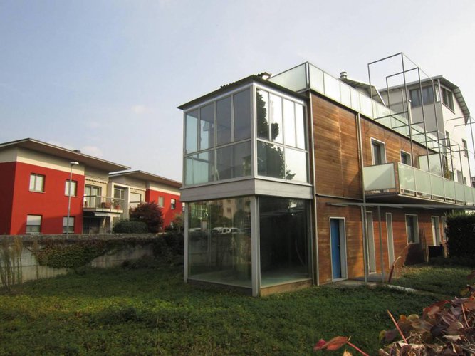 ALZANO NUOVA VILLA CON 350 MQ DI GIARDINO Alzano Lombardo