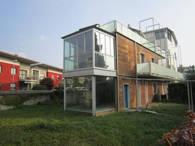 ALZANO NUOVA VILLA CON 350 MQ DI GIARDINO Alzano Lombardo