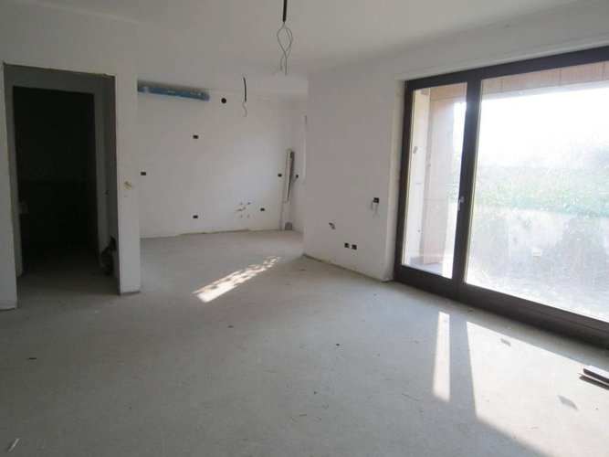 ALZANO NUOVO TRILOCALE CON 150 MQ DI GIARDINO PRIVATO Alzano Lombardo