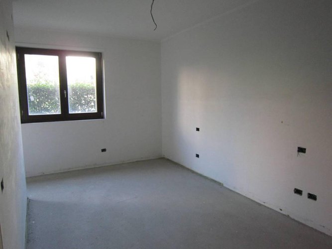 ALZANO NUOVO TRILOCALE CON 150 MQ DI GIARDINO PRIVATO Alzano Lombardo